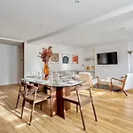 Apartment Louvre Palais Royal By Studio Prestige